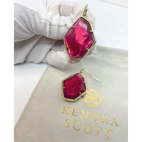 Kendra Scott Gold Dunn Drop Berry Illusion Earrings Red - Picture 6 of 13